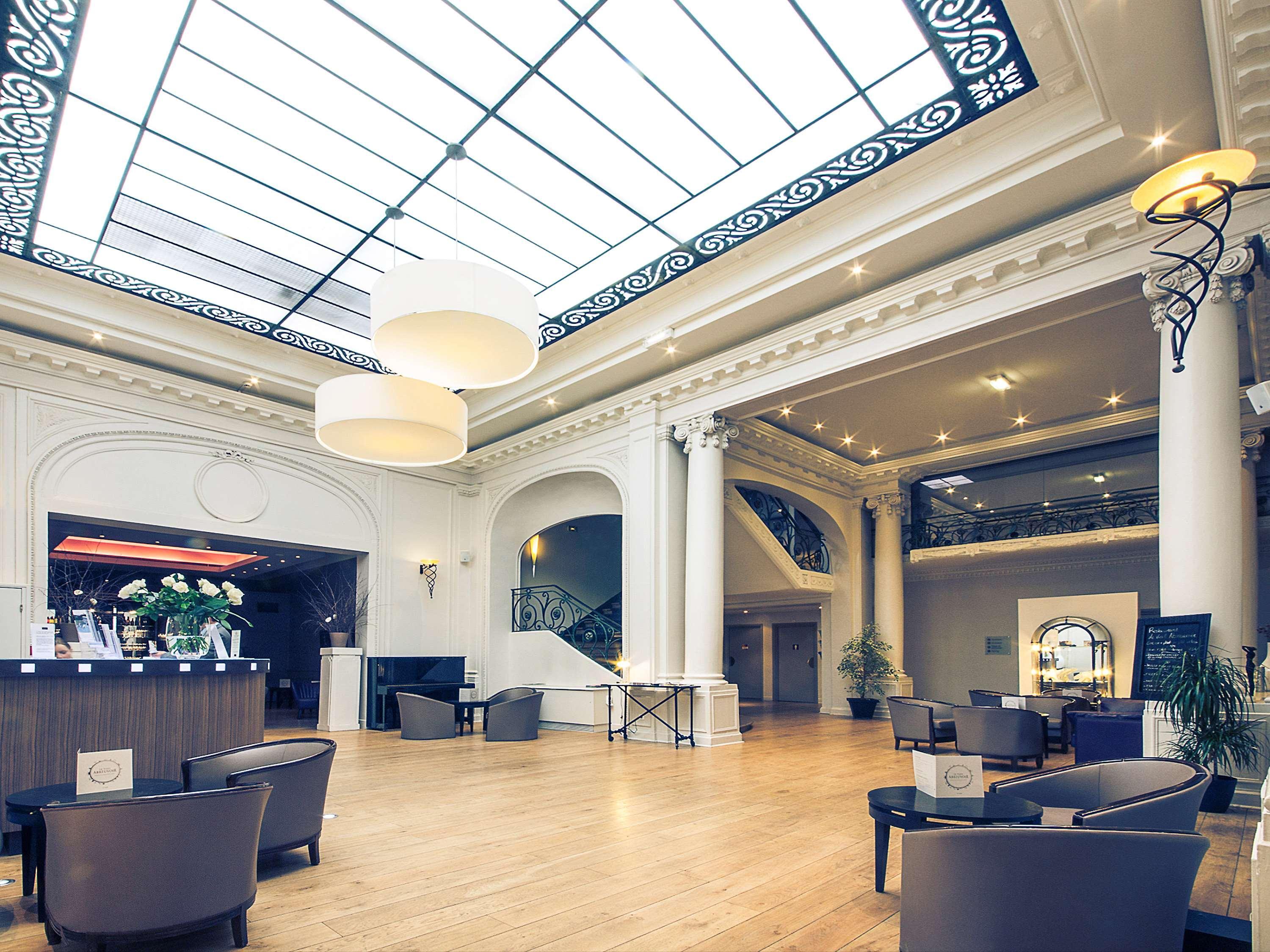 Mercure Lille Roubaix Grand Hotel Exterior foto